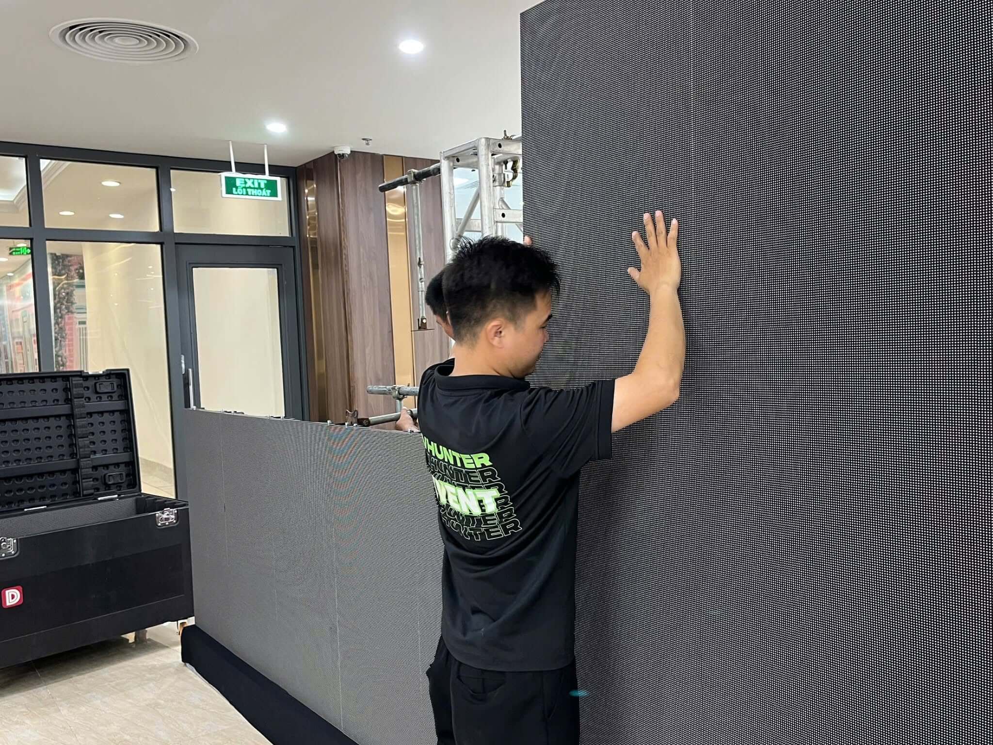 Làm thế nào để thuê màn LED tiết kiệm