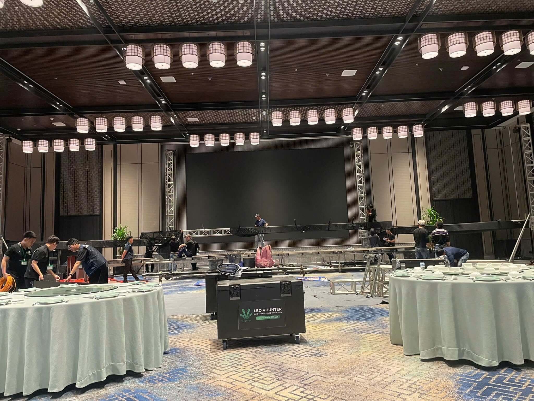 Thi công màn LED trong 36 tiếng