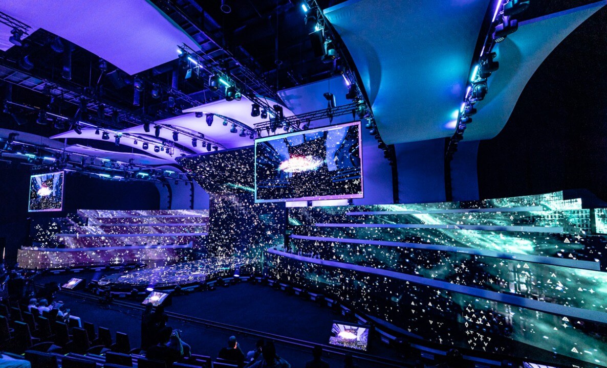 Hologram là gì? Công nghệ trình chiếu 3D và ứng dụng trong sân khấu sự kiện Hologram sân khấu được ứng dụng trong những sự kiện nào?